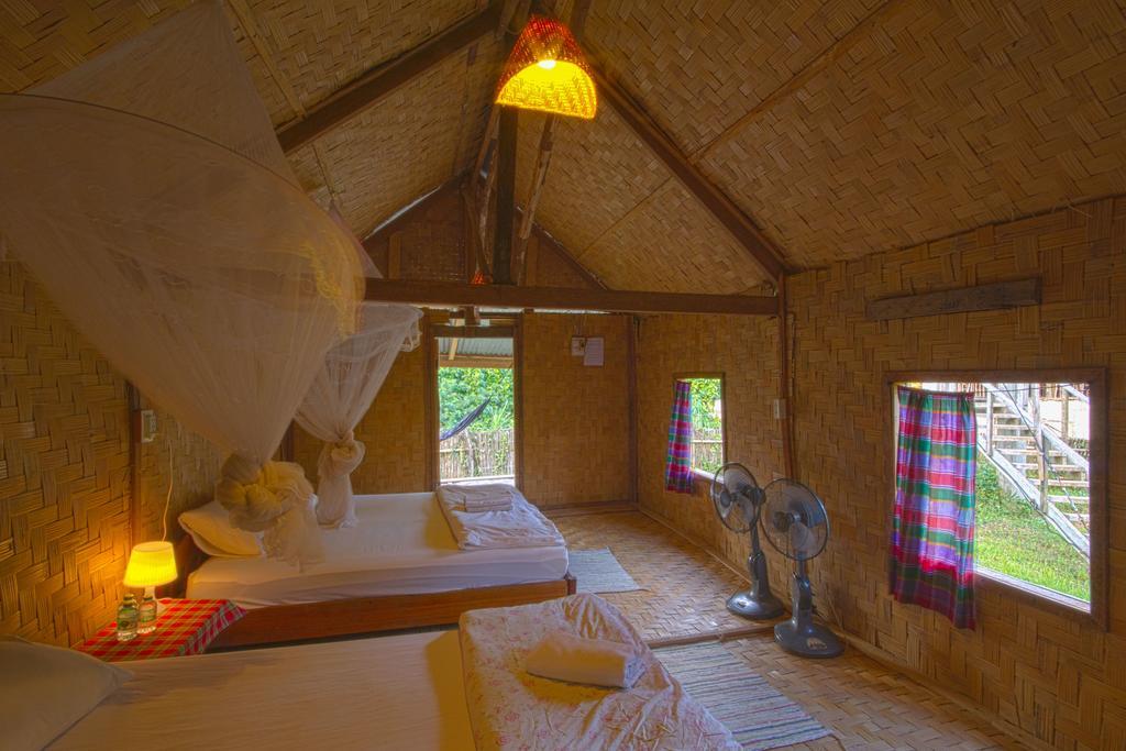 Champa Lao Bungalows Ξενοδοχείο Vang Vieng Εξωτερικό φωτογραφία