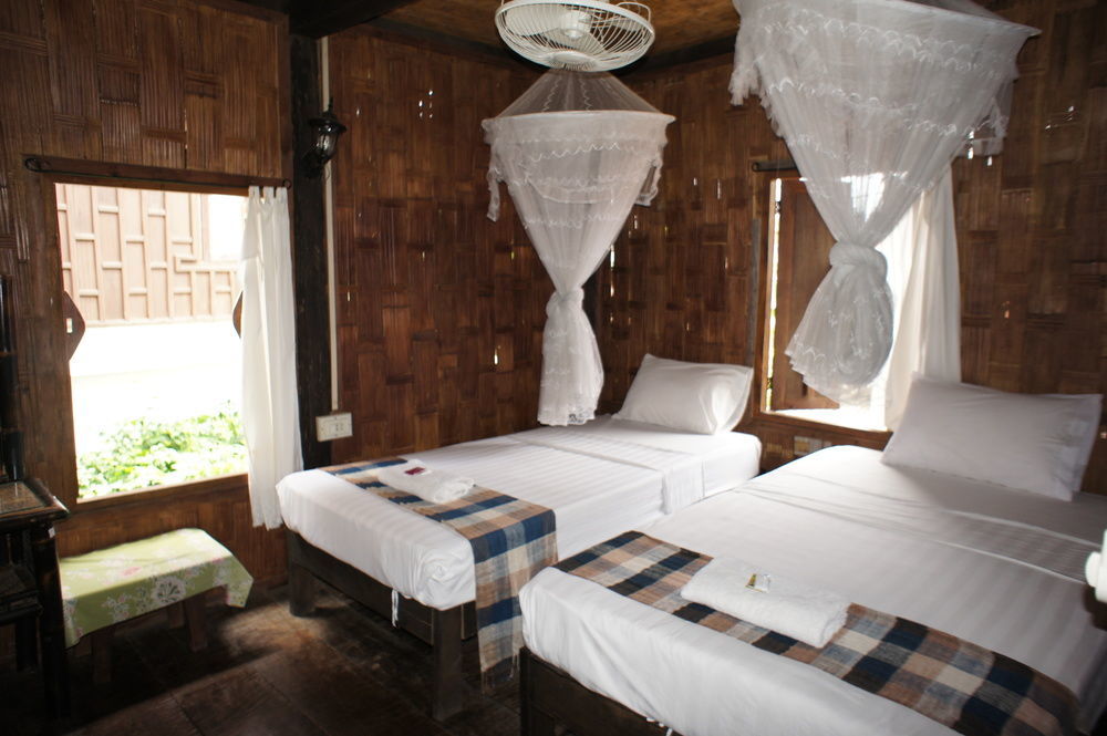 Champa Lao Bungalows Ξενοδοχείο Vang Vieng Εξωτερικό φωτογραφία