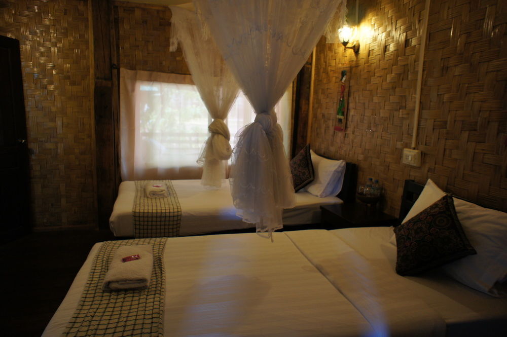 Champa Lao Bungalows Ξενοδοχείο Vang Vieng Εξωτερικό φωτογραφία